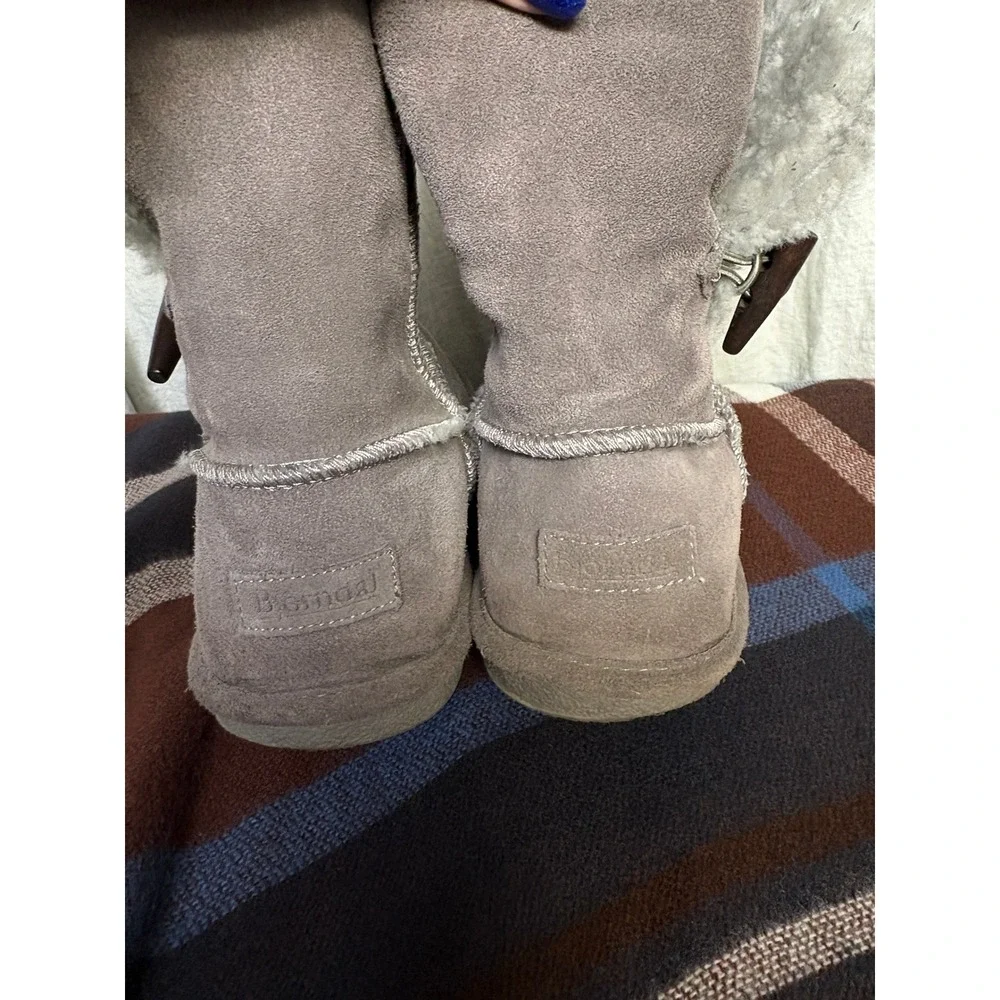 Bjorndal Shearling Style Boots Womens 9 Grey Toggle Button Suede Mid Calf